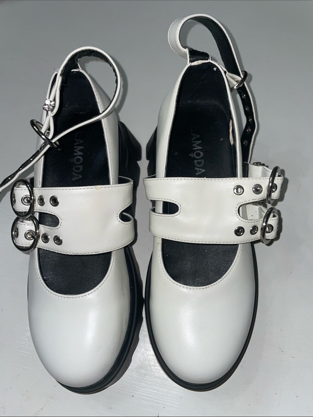 Lambda white chunky platform Mary Jane shoes size 8